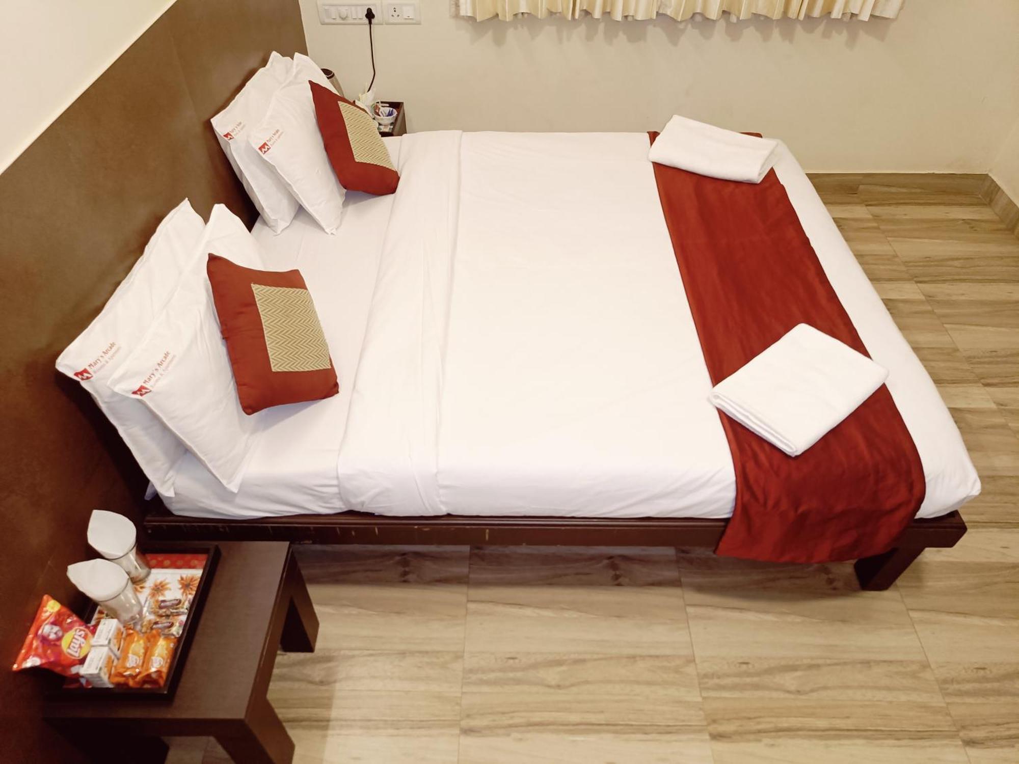 Hotel Marys Arcade ثانجافور المظهر الخارجي الصورة