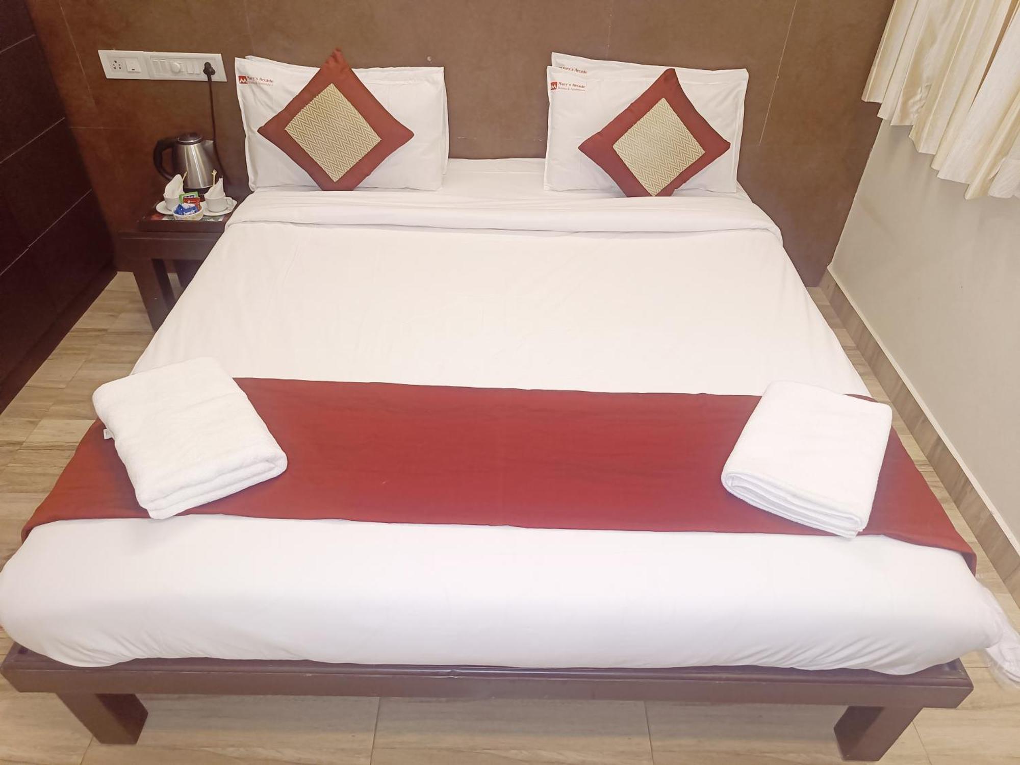 Hotel Marys Arcade ثانجافور المظهر الخارجي الصورة
